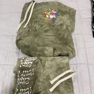 Sweatshirt/sweatpants